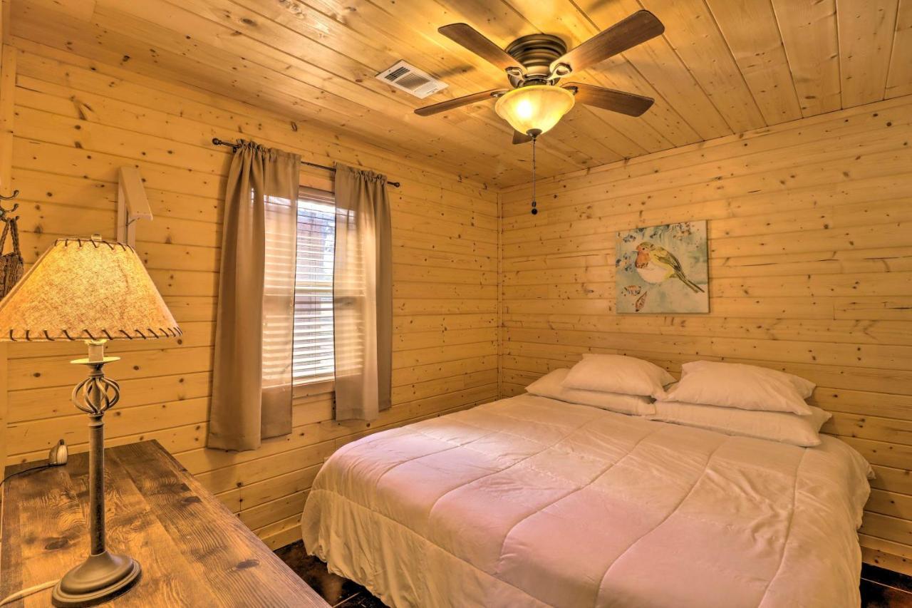 Heber Springs Cabin With Deck And River Views! 外观 照片